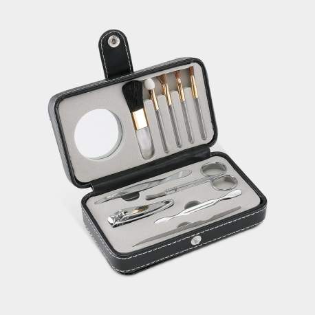 SET DE MANICURE Y BROCHAS YOUNG | DAM 773